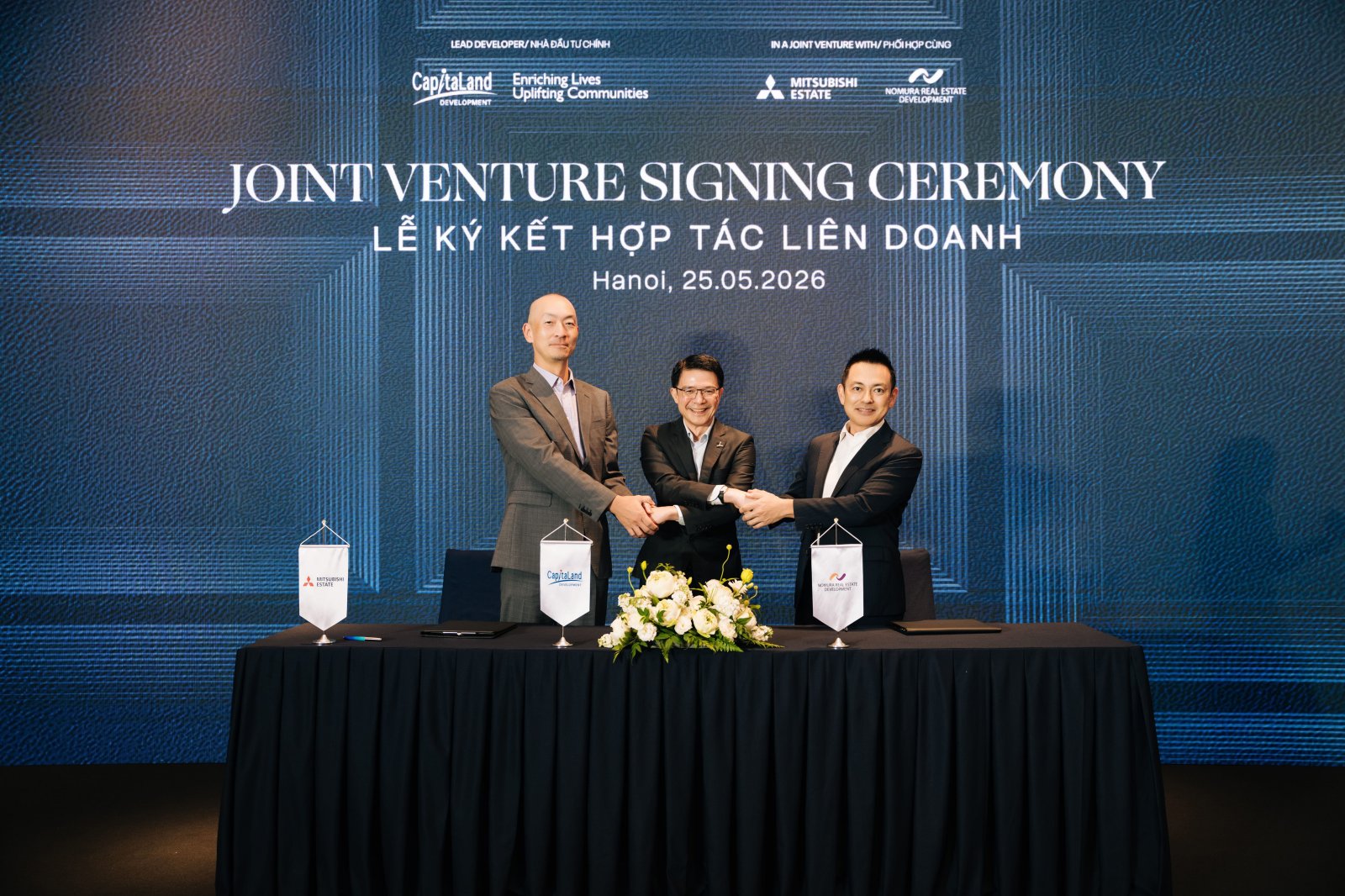 Lễ ký kết hợp tác phát triển dự án Maison Privée giữa CapitaLand, Mitsubishi Estate và Nomura
